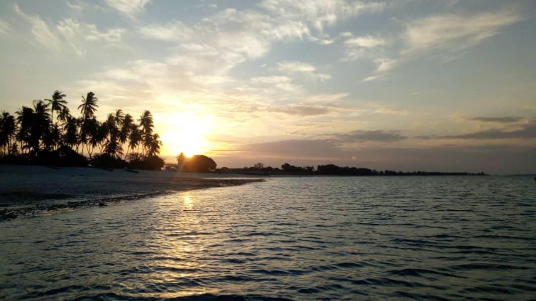 L&J Modern Backpackers Kigamboni Beach House Dar es Salaam Exterior foto