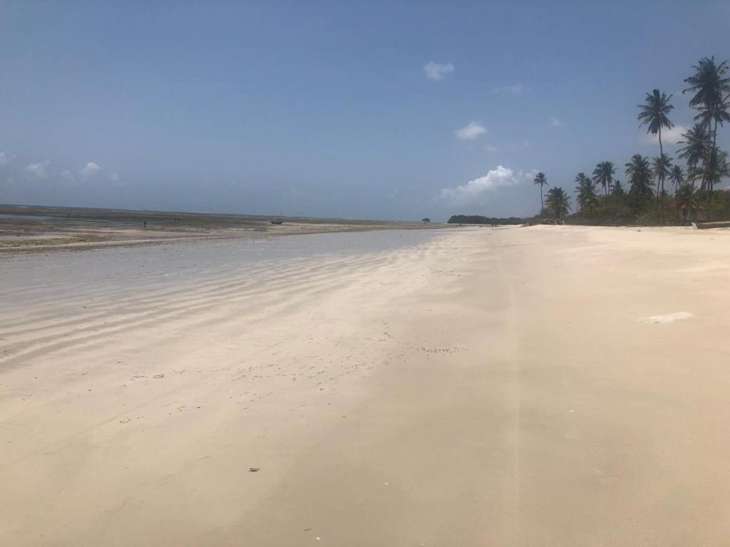 L&J Modern Backpackers Kigamboni Beach House Dar es Salaam Exterior foto