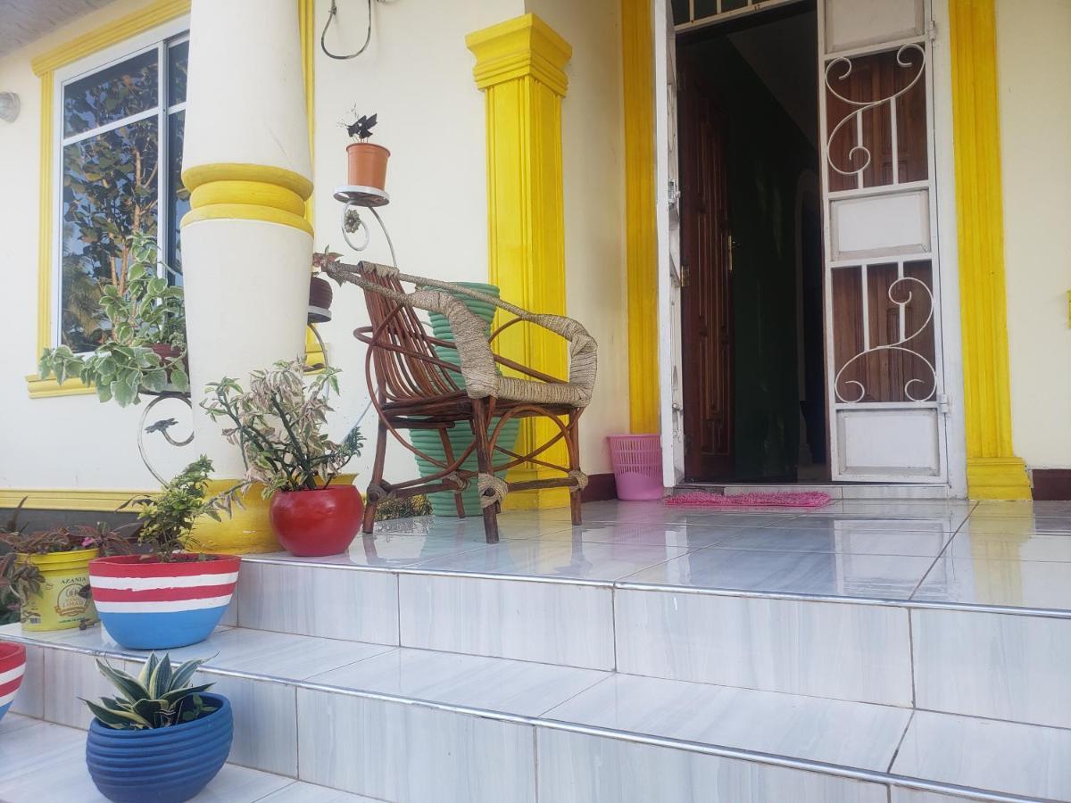 L&J Modern Backpackers Kigamboni Beach House Dar es Salaam Exterior foto